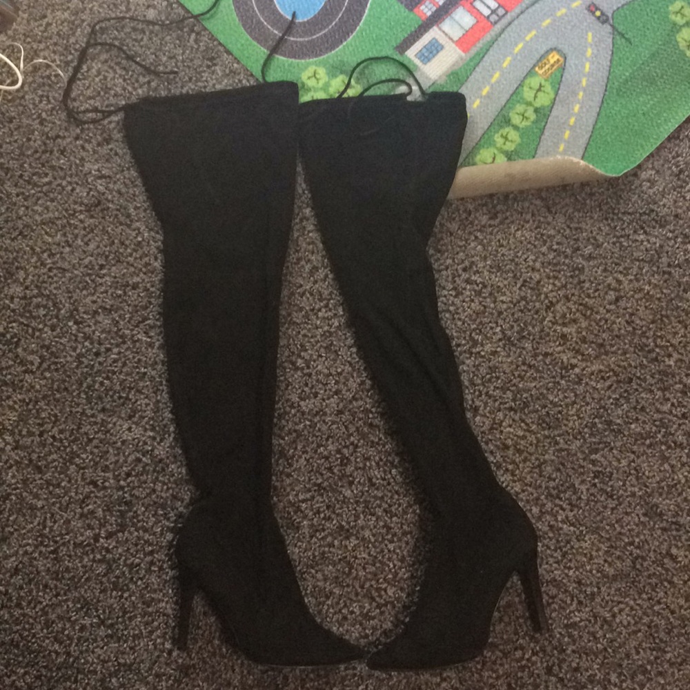 Fashion Nova Knee High/ Thigh High Heel Boots